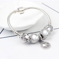 alliage de zinc bracelet European, avec Oeil de chat, Placage de couleur argentée, longueur différente pour le choix & chaîne serpent & pour femme & avec strass, Vendu par brin