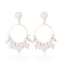 Pendientes de Aleación de Zinc, con Perlas de plástico ABS, chapado en color dorado, para mujer, libre de níquel, plomo & cadmio, 66*41mm, Vendido por Par