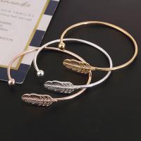 Zinc Alloy Cuff Bangle, Leaf, forgyldt, justerbar & for kvinde, flere farver til valg, nikkel, bly & cadmium fri, Indvendig diameter:Ca. 65mm, Solgt af PC