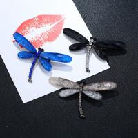 Zinc Alloy Brocher, med Resin, Dragonfly, pistol sort belagt, Micro Pave rhinestone & for kvinde, flere farver til valg, nikkel, bly & cadmium fri, 33*68mm, 2pc'er/Lot, Solgt af Lot