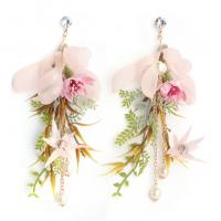 Klud Drop Earring, med Plastic Pearl & Zinc Alloy, Flower, guldfarve belagt, til brude, nikkel, bly & cadmium fri, 135*60mm, Solgt af par