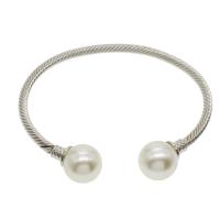 laiton bracelet manchette, avec perle d'eau douce cultivée, Placage de couleur platine, unisexe & normes différentes pour le choix, protéger l'environnement, sans nickel, plomb et cadmium, Diamètre intérieur:Environ 60mm, Longueur Environ 7.5 pouce, Vendu par PC