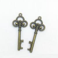 Colgantes de Aleación de Zinc en Forma Llave, chapado en color bronce antiguo, libre de níquel, plomo & cadmio, 66x28x4mm, agujero:aproximado 1mm, 100PCs/Bolsa, Vendido por Bolsa