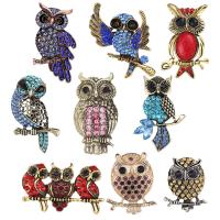 Zinc Alloy Brocher, Owl, forgyldt, forskellige stilarter for valg & for kvinde & med rhinestone, nikkel, bly & cadmium fri, Solgt af PC