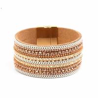 Bracelet châle , cuir PU, avec Velveteen & Aimant & chaîne en laiton, Rond, multicouche & pour femme & avec strass, plus de couleurs à choisir, Vendu par Environ 7 pouce brin