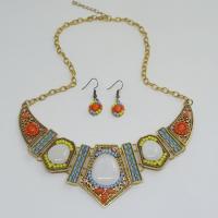 alliage de zinc parure de bijoux, pendant de baisse de boucle d'oreille & collier, avec résine, avec 5cm chaînes de rallonge, Motif géométrique, Placage de couleur d'or, chaîne ovale & pour femme & avec strass, multicolore, protéger l'environnement, sans nickel, plomb et cadmium, Longueur Environ 17.72 pouce, Vendu par fixé