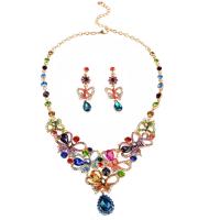 Set gioielli in lega di zinco, orecchino & Collana, lega in zinco, with 7cm extender chain, placcato color oro, per la donna & con strass, multi-colore, assenza di nichel,piombo&cadmio, 25x65mm,80mm, Lunghezza Appross. 19.69 pollice, Venduto da set