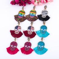 Zinc Alloy Tassel Earring, met Katoen draad & Plastic, Schedel, voor vrouw & met strass, meer kleuren voor de keuze, nikkel, lood en cadmium vrij, 92mm, Verkocht door pair