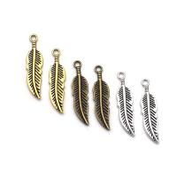 Cink ötvözet Feather Medálok, Tollazat, galvanizált, DIY, több színt a választás, nikkel, ólom és kadmium mentes, 8x30mm, 2táskák/Lot, 90PC-k/Bag, Által értékesített Lot