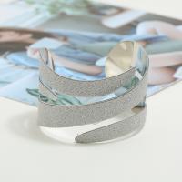 Zinklegering bangles, Zinc Alloy, plated, voor vrouw, zilver, nikkel, lood en cadmium vrij, 2pC's/Lot, Verkocht door Lot