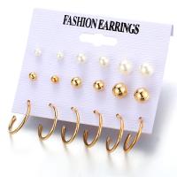 Sinc Alloy Earring Socraigh, Cluaise Graí & earring, le Crystal & Pearl Plaisteacha, plátáilte, jewelry faisin & stíleanna éagsúla do rogha & do bhean, nicil, luaidhe & caidmiam saor in aisce, Díolta De réir Socraigh