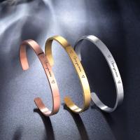 Cruach dhosmálta Bangle, plátáilte, unisex & le patrún litir, dathanna níos mó le haghaidh rogha, 6x1.80mm, Trastomhas Istigh:Thart 62mm, Díolta De réir PC