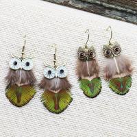 Zinc Alloy Øreringe, med Feather, Owl, forgyldt, forskellige stilarter for valg & for kvinde & med rhinestone, flere farver til valg, nikkel, bly & cadmium fri, 5par/Lot, Solgt af Lot