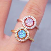 Messing fingerring, med opal, Runde, forgyldt, Micro Pave rhinestone, flere farver til valg, 11*6mm, 2Tasker/Bag, 2pc'er/Bag, Solgt af Bag