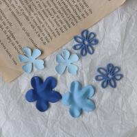 Sinc Alloy Flower Pendants, peitil, péinteáilte, éifeachtaí eile, dathanna níos mó le haghaidh rogha, 50ríomhairí pearsanta/Mála, Díolta De réir Mála