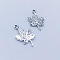 Pendants Sinc Alloy Leaf, Maple Leaf, dath airgid antique plátáilte, DIY, nicil, luaidhe & caidmiam saor in aisce, 23x15x1.60mm, 100ríomhairí pearsanta/Mála, Díolta De réir Mála