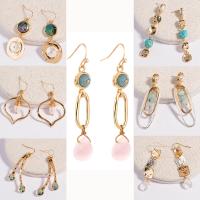 Boucles d'oreilles en alliage de zinc, avec Pierre naturelle & coquille & perle d'eau douce cultivée, Placage de couleur d'or, pour femme, plus de couleurs à choisir, protéger l'environnement, sans nickel, plomb et cadmium, Vendu par paire