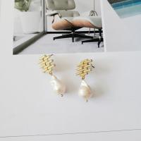 Boucles d'oreilles en perles d'eau douce, laiton, avec perle d'eau douce cultivée, Placage de couleur d'or, pour femme, blanc, protéger l'environnement, sans nickel, plomb et cadmium, 38mm, Vendu par paire