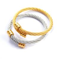 Rozsdamentes acél bangle, Stainless Steel, galvanizált, divat ékszerek & egynemű, több színt a választás, Belső átmérő:Kb 60mm, Által értékesített PC