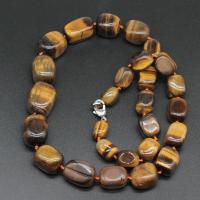 Halskettingen met edelstenen, Tiger Eye, Onregelmatige, gepolijst, mode sieraden & voor vrouw, bruin, 18*25-10*14mm, Verkocht door Strand