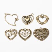 Zinc Alloy Heart Pendants plated fashion jewelry & DIY Sold By PC