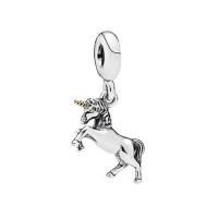 Pendentifs de style European en alliage de zinc , Licorne, Placage de couleur argentée, DIY, argent, protéger l'environnement, sans nickel, plomb et cadmium, 10x98mm, Vendu par PC