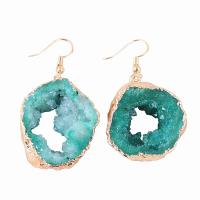 Agaat oorbellen, Ijs Quartz Agaat, met Messing, Onregelmatige, gold plated, voor vrouw, turkoois blauw, nikkel, lood en cadmium vrij, 25-40mm, Verkocht door pair