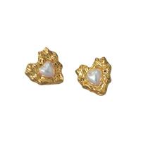 Messing Stud ørering, med Plastic Pearl, Heart, 18K forgyldt, for kvinde, 15x20mm, Solgt af par