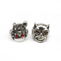 Zinc Alloy Fingerring, Skull, for mennesket & med rhinestone, sølv, 200x200x30mm, 50pc'er/Box, Solgt af Box