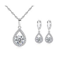 Zircon cubique Micro Pave parures de bijoux en laiton, boucle d'oreille & collier, bijoux de mode & pavé de micro zircon & pour femme, blanc, protéger l'environnement, sans nickel, plomb et cadmium, 24*12mm,27*9mm, Vendu par fixé