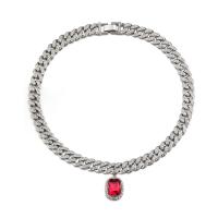 Zinklegering halskettingen, Zinc Alloy, met Resin Strass, uniseks & verschillende grootte voor keus & met strass, rood, 13x18mm, 5pC's/Lot, Verkocht door Lot