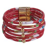 Pulseras de Cordón de PU, Cuero de PU, con aleación de zinc, chapado en color dorado, multicapa & de la impresión & diferentes patrones para la opción & para mujer, más colores para la opción, longitud aproximado 7.5 Inch, Vendido por UD