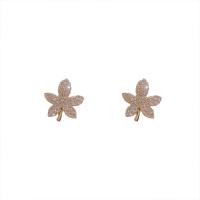 Sinc Alloy Earring Graí, le Rhinestone, 925 Téalainn airgid sterling iar earring, Maple Leaf, dath óir solais plátáilte, do bhean, dath an óir solais, nicil, luaidhe & caidmiam saor in aisce, 5x7mm, Díolta De réir Péire