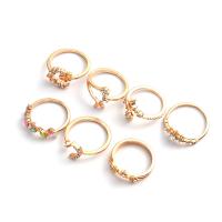 Zinklegering Ring Set, Zinc Alloy, gold plated, 7 stuks & Verstelbare & voor vrouw & met strass, 17mm, Verkocht door Stel