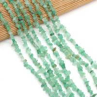 Gemstone čipy, Zelená Aventurine, Pomfrity, DIY, zelený, 3x5-4x6mm, Prodáno za 40 cm Strand