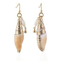 Bhlaosc Earrings, Shell, le Pearl & Sinc Alloy, Conch, do bhean, órga, 48x11mm, Díolta De réir Péire