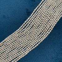 Rice Gekweekte Zoetwater Parel kralen, DIY, wit, 1.8-2mm, Per verkocht 38 cm Strand