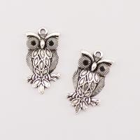 Zinc Alloy Animal Pendants Owl plated silver color Sold By Bag