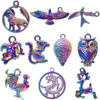 Pendentifs animaux en alliage de zinc, Placage coloré, bijoux de mode, multicolore, 11-37mm, 10PC/sac, Vendu par sac