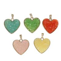 Resin vedhæng, Messing, med Resin, Heart, flere farver til valg, 32x32x11mm, Solgt af PC