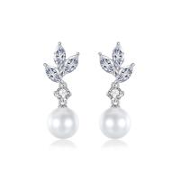 Prás Buail Earring, le Pearl Plaisteacha, dath platanam plátáilte, micrea réiteach zirconia ciúbach & do bhean, dathanna níos mó le haghaidh rogha, 7.90x24.30mm, Díolta De réir Péire