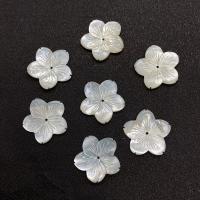 Witte Lip Shell Beads, White Lip Shell, Bloem, Gesneden, DIY & verschillende grootte voor keus, wit, 26mm, Verkocht door PC