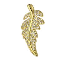 Terningformet Zirkon Micro Pave Messing vedhæng, Leaf, mode smykker & du kan DIY & Micro Pave cubic zirconia & for kvinde, gylden, 13x26x2mm, Hole:Ca. 2mm, 10pc'er/Lot, Solgt af Lot