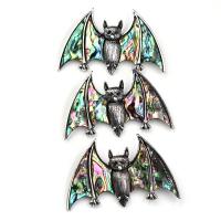 Naturlig Abalone Shell Pendler, Zinc Alloy, med Abalone Shell, Bat, pistol sort belagt, Unisex & kan bruges som broche eller vedhæng, flerfarvede, nikkel, bly & cadmium fri, 60x36mm, Solgt af PC