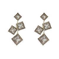 Sinc Alloy Earrings, plátáilte, do bhean & le rhinestone, dathanna níos mó le haghaidh rogha, 21x27mm, Díolta De réir Péire