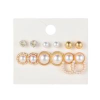 aleación de zinc Stud aretes, con Perlas plásticas, chapado en color dorado, 6 piezas & para mujer & con diamantes de imitación, libre de níquel, plomo & cadmio, 8mm, 14mm, 26mm, Vendido por Set