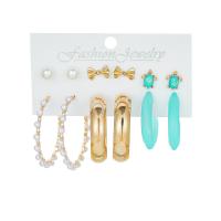 fer Boucles d'oreilles, Boucle d’oreille stud & boucle d'oreille, avec Plastique ABS perle & alliage de zinc & Acrylique, Placage de couleur d'or, pour femme, couleurs mélangées, protéger l'environnement, sans nickel, plomb et cadmium, 44mm,41mm,35mm, Environ 6pairescouple/sac, Vendu par sac