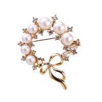 Kunststof Pearl Brooch, Zinc Alloy, met ABS kunststof parel, Donut, rose goud plated, kan worden gebruikt als broche of sjaal gesp & kan worden gebruikt als broche of hanger & voor vrouw & gefacetteerde & met strass, nikkel, lood en cadmium vrij, 55x43mm, Verkocht door PC