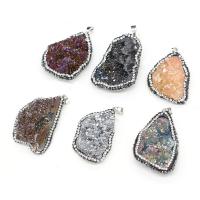 Prirodne Agate Druzy privjesak, Ice Quartz Agate, s bižuterija glina Pave, Nepravilan, druzy stil & bez spolne razlike, više boja za izbor, 30x40-35x45mm, Prodano By PC