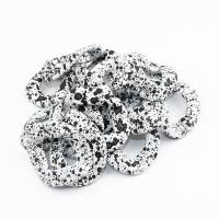 acrilico anello di congiunzione, vernice di essiccamento, bianco e nero, 26.50x27.50mm, Appross. 50PC/borsa, Venduto da borsa